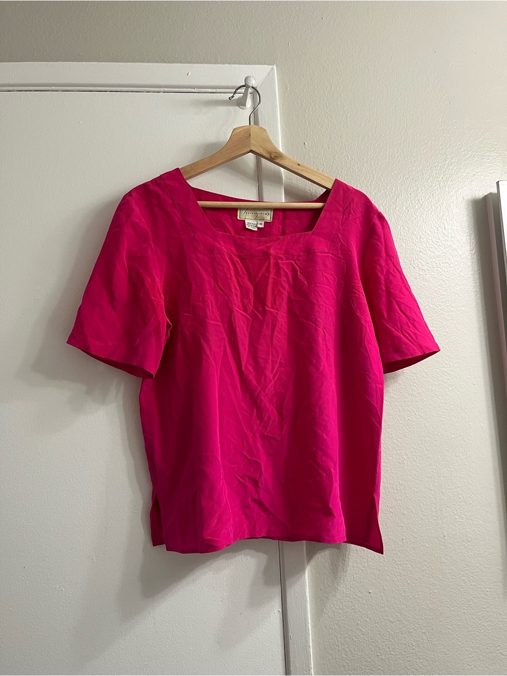 100% silk Bright Pink Women’s Short Sleeve Square Neck Top
